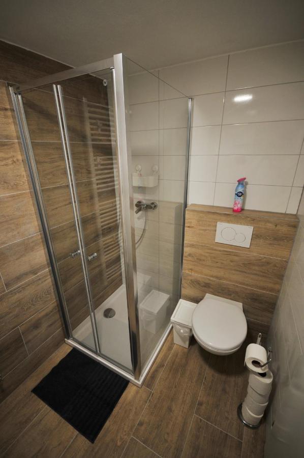 Malovany Dvorecek Dolní Dunajovice Buitenkant foto